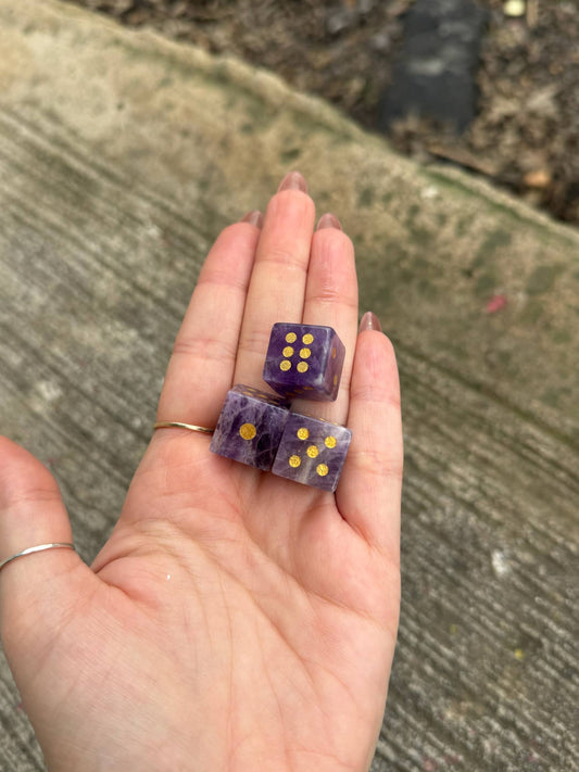 Amethyst Crystal Carved Dice – Mini Stress-Relief Stone Die